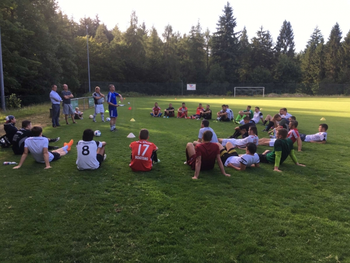 Auftakt mit Training